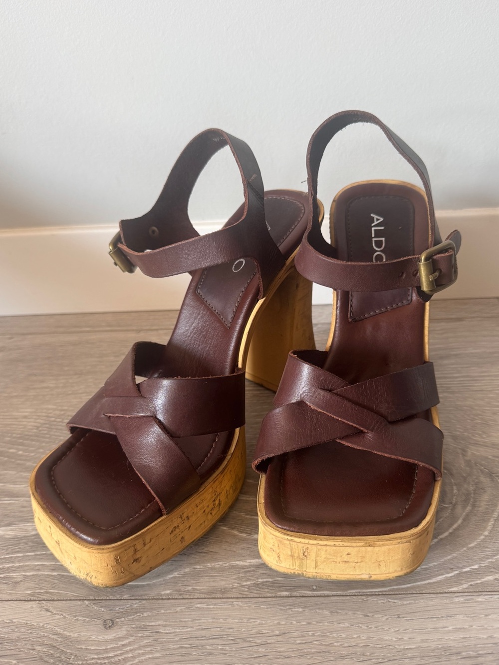 Vintage Y2K Aldo Brown Leather Cork Platform Heels Sandals Sz 8 / 38 Bratz vibes - Picture 2 of 14